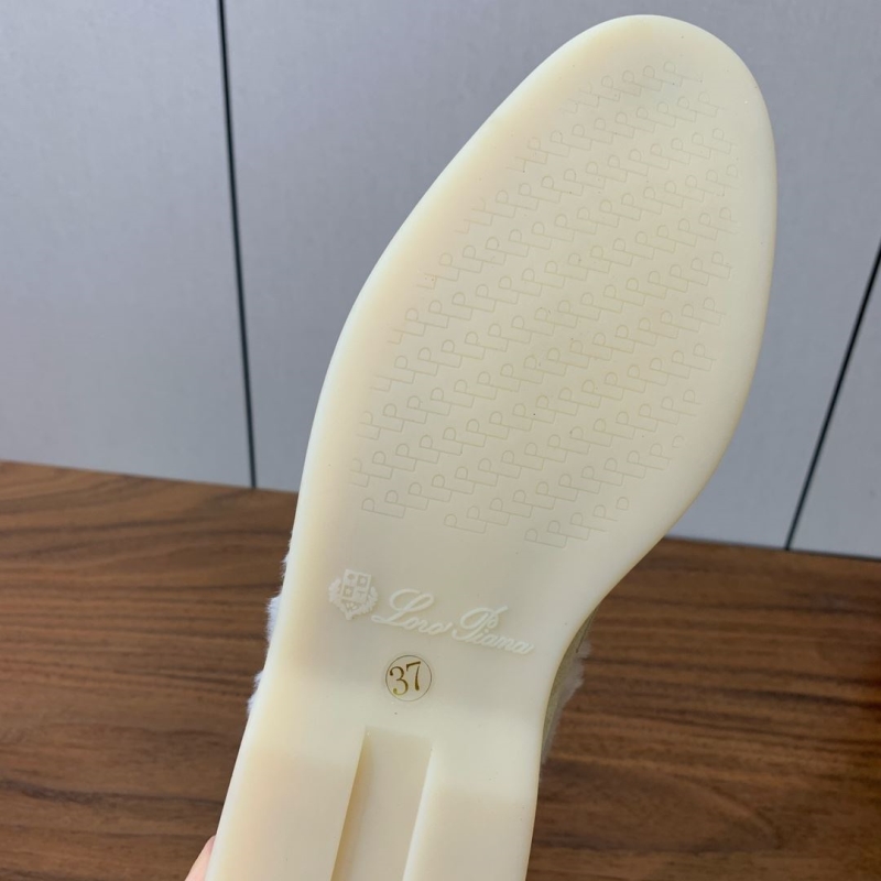 L0r0 P1ana loafers